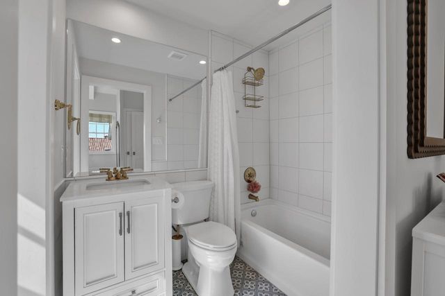 203 Black Wolf RUN, Austin, TX 78738