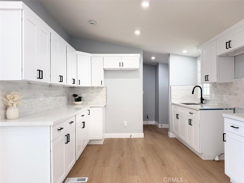 301 Duke lane 16, Santa Ana, CA 92704 — exterior