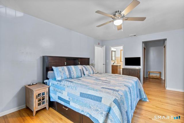 45 Ansonia Road, Woodbridge, CT 06525