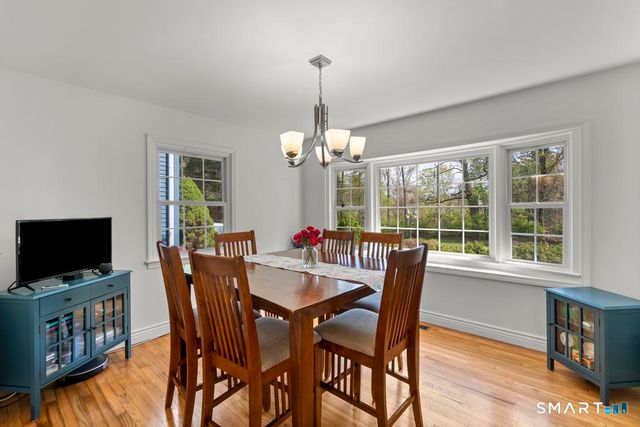 45 Ansonia Road, Woodbridge, CT 06525
