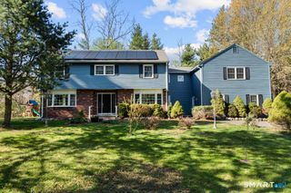 45 Ansonia Road, Woodbridge, CT 06525