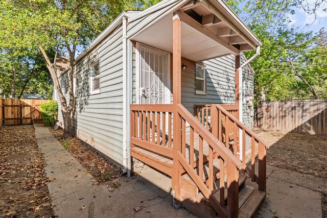 3132 B St, Sacramento, CA 95816