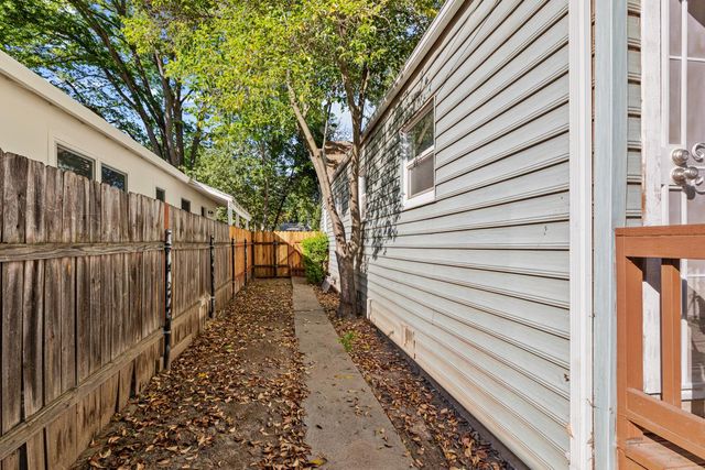 3132 B St, Sacramento, CA 95816