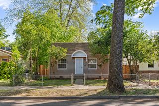 3132 B St, Sacramento, CA 95816