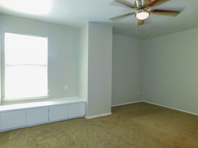 1137 Dallas Drive, Denton, TX 76205