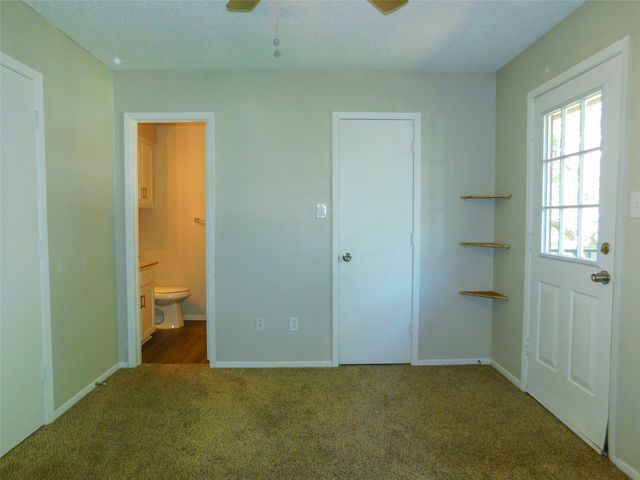1137 Dallas Drive, Denton, TX 76205