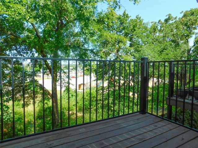 1137 Dallas Drive, Denton, TX 76205