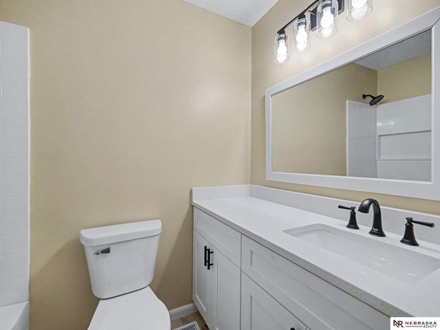 2515 Jack Pine Street, Bellevue, NE 68123