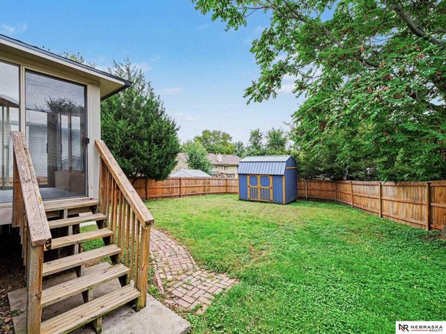 2515 Jack Pine Street, Bellevue, NE 68123