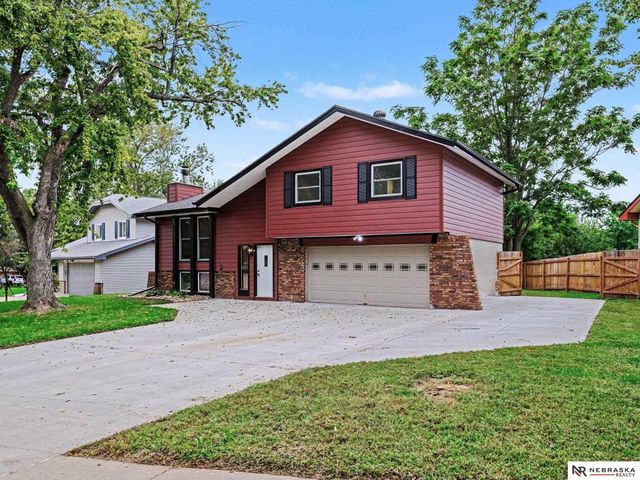 2515 Jack Pine Street, Bellevue, NE 68123