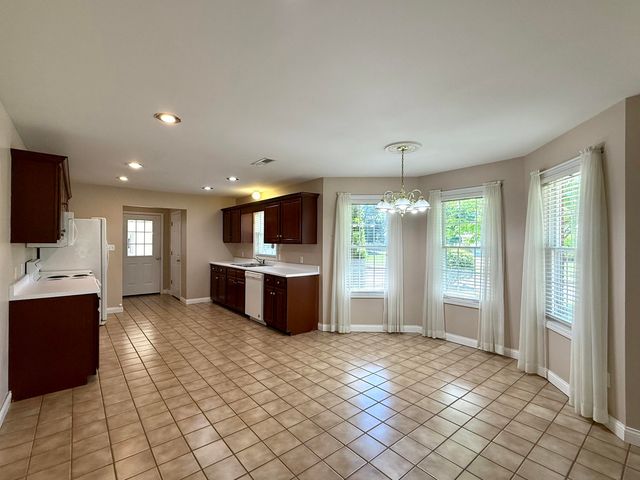 205 Chestnut Oak Drive, Somerset, KY 42503