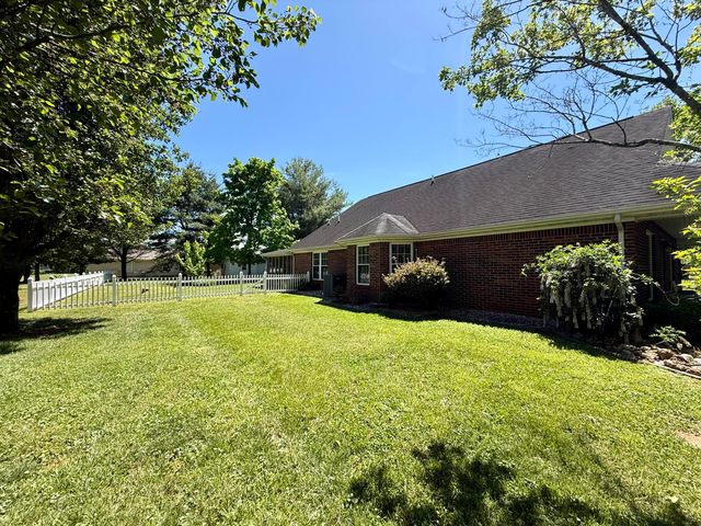 205 Chestnut Oak Drive, Somerset, KY 42503