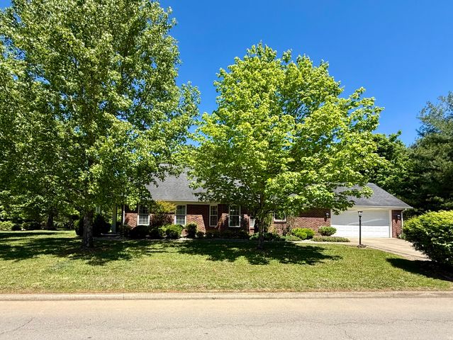 205 Chestnut Oak Drive, Somerset, KY 42503