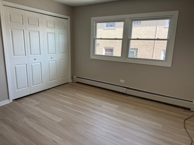 7033 99th Street 2-E, Chicago Ridge, IL 60415