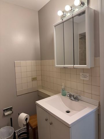 7033 99th Street 2-E, Chicago Ridge, IL 60415