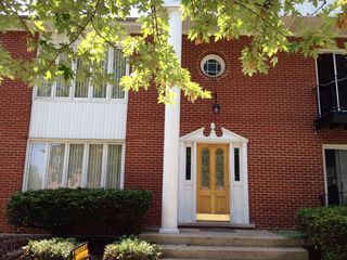 7033 99th Street 2-E, Chicago Ridge, IL 60415