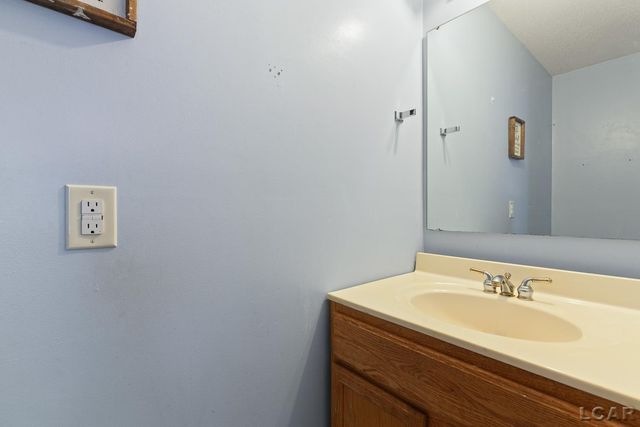 1795 Howell Highway, Adrian Twp, MI 49221