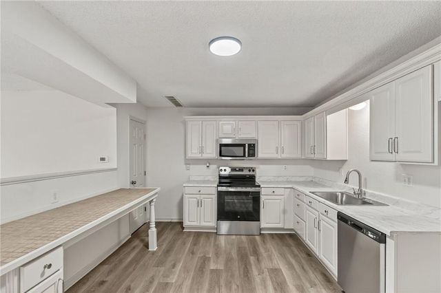 4731 HADEN Court, Kansas City, MO 64136