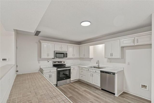 4731 HADEN Court, Kansas City, MO 64136