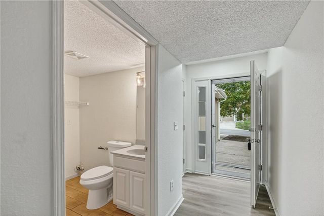 4731 HADEN Court, Kansas City, MO 64136