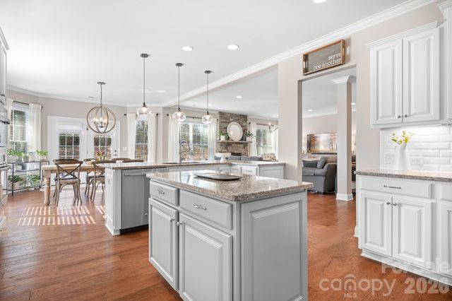 12602 Old Westbury Drive, Cornelius, NC 28031