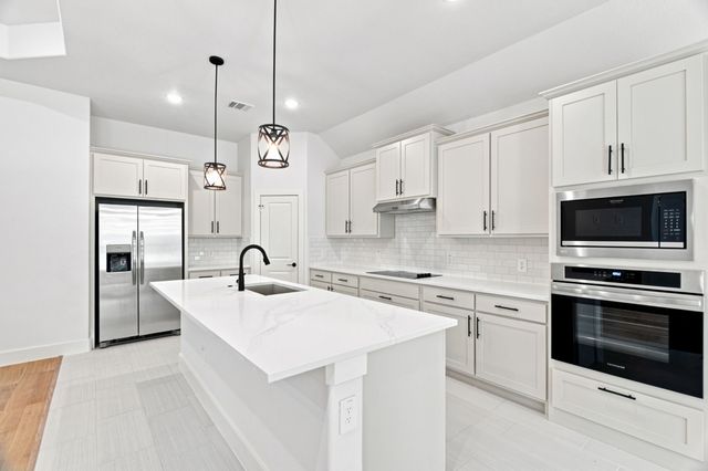 205 Bullard Street, Weatherford, TX 76086