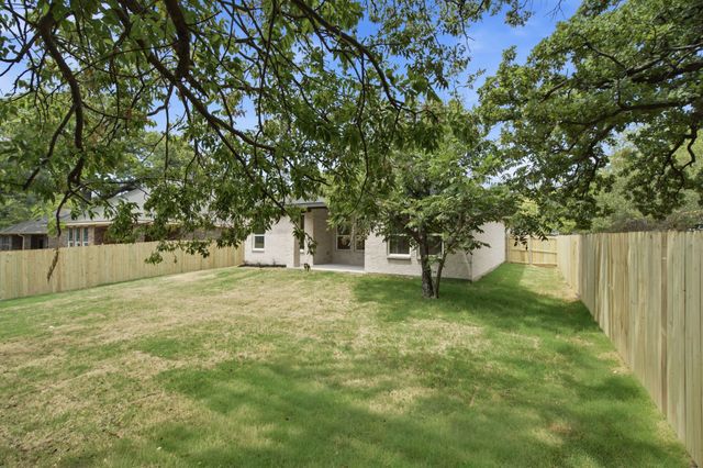 205 Bullard Street, Weatherford, TX 76086