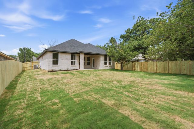 205 Bullard Street, Weatherford, TX 76086