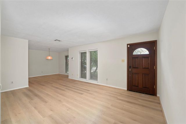 2834 Cotton Stock Dr, Sugar Land, TX 77479