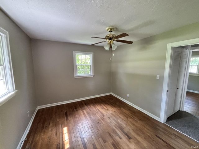 1198 N Us Highway 231, Spencer, IN 47460