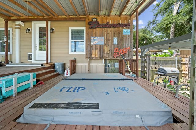 18390 Pine Drive, Eustace, TX 75124