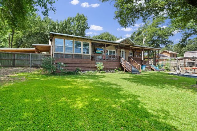 18390 Pine Drive, Eustace, TX 75124