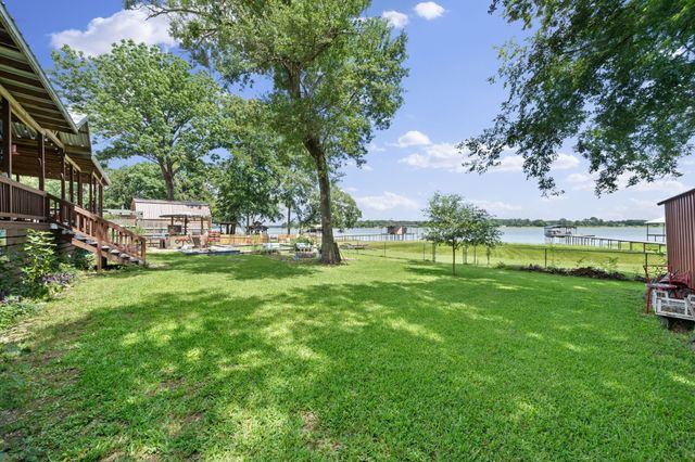 18390 Pine Drive, Eustace, TX 75124