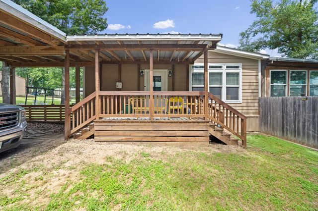 18390 Pine Drive, Eustace, TX 75124
