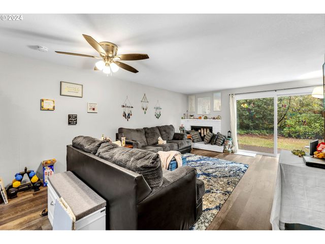 4117 Ne 8TH St, Gresham, OR 97030