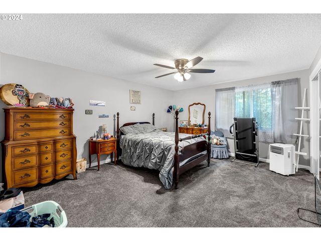 4117 Ne 8TH St, Gresham, OR 97030