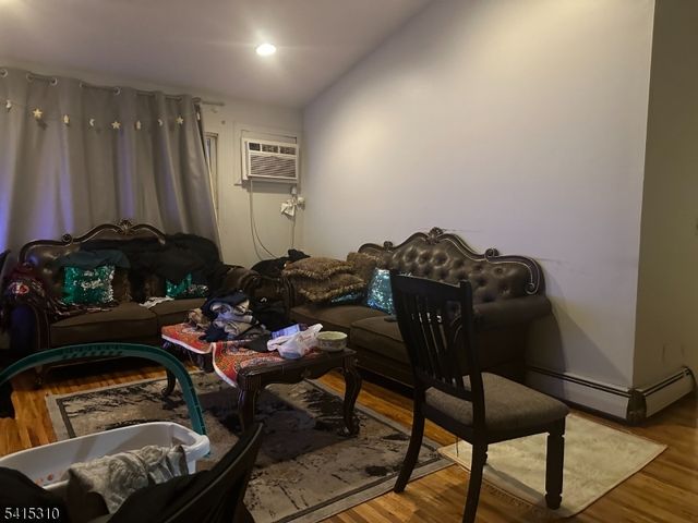 747 N Broad St 303, Elizabeth City, NJ 07208