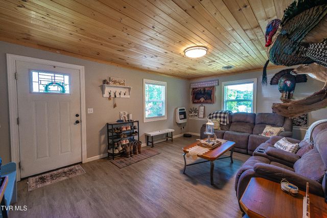 380 Meadow Lark Street, Weber City, VA 24290
