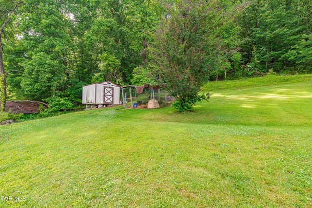 380 Meadow Lark Street, Weber City, VA 24290