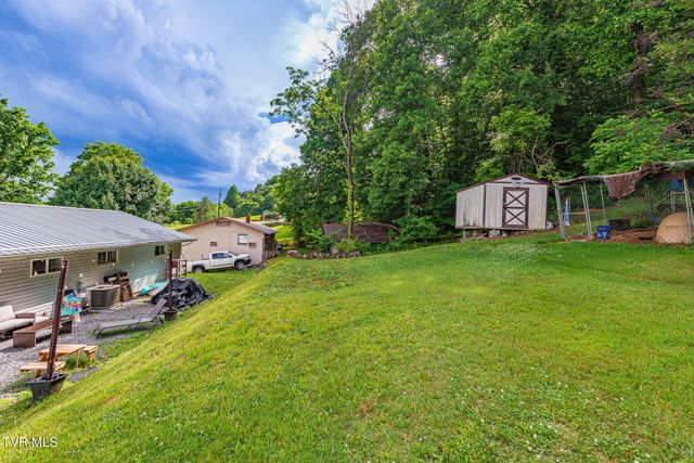380 Meadow Lark Street, Weber City, VA 24290
