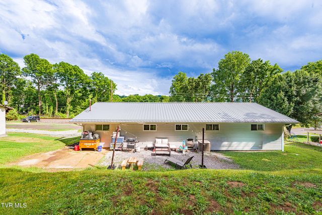 380 Meadow Lark Street, Weber City, VA 24290
