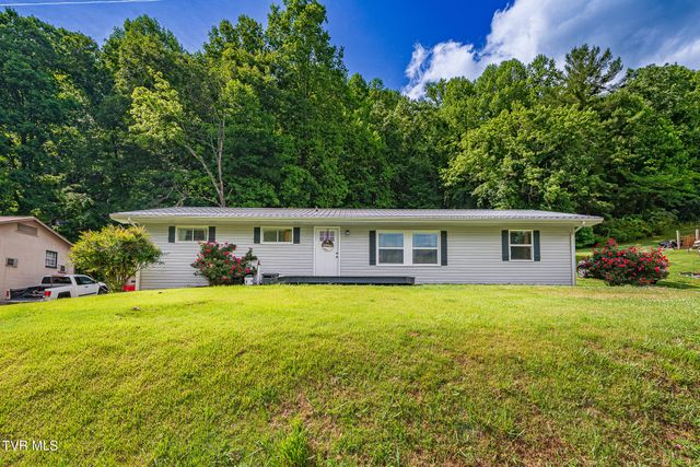 380 Meadow Lark Street, Weber City, VA 24290