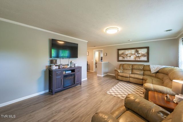 380 Meadow Lark Street, Weber City, VA 24290
