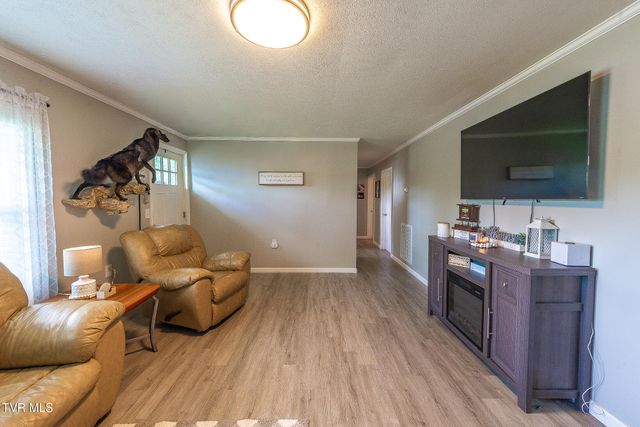 380 Meadow Lark Street, Weber City, VA 24290