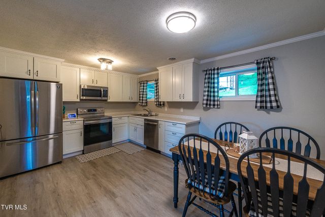 380 Meadow Lark Street, Weber City, VA 24290