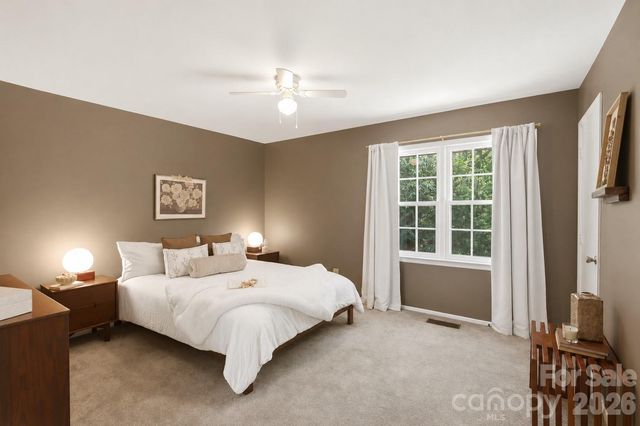 9004 Nolley Court B, Charlotte, NC 28270