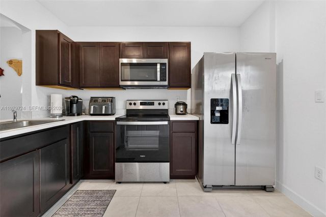 476 NE 4th Lane, Florida City, FL 33034