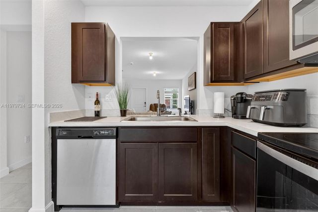476 NE 4th Lane, Florida City, FL 33034