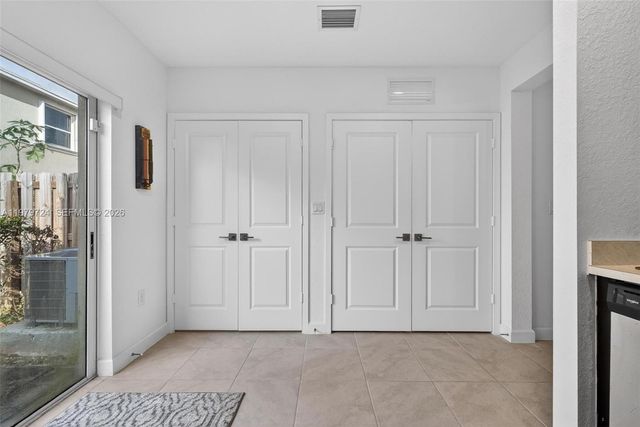 476 NE 4th Lane, Florida City, FL 33034