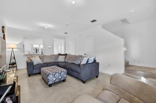 476 NE 4th Lane, Florida City, FL 33034